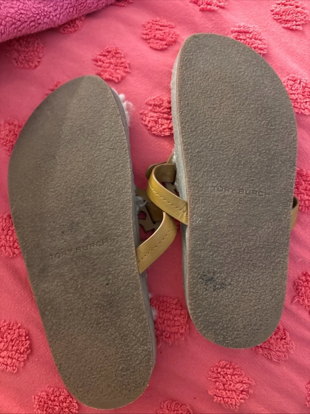 Tory Burch Miller Cloud Shearling Sandals Thongs Caramel Corn Buttermilk Size 8
